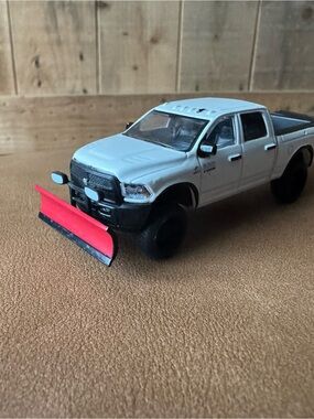 Custom white 1/64 scale 2016 Ram 2500 snow truck